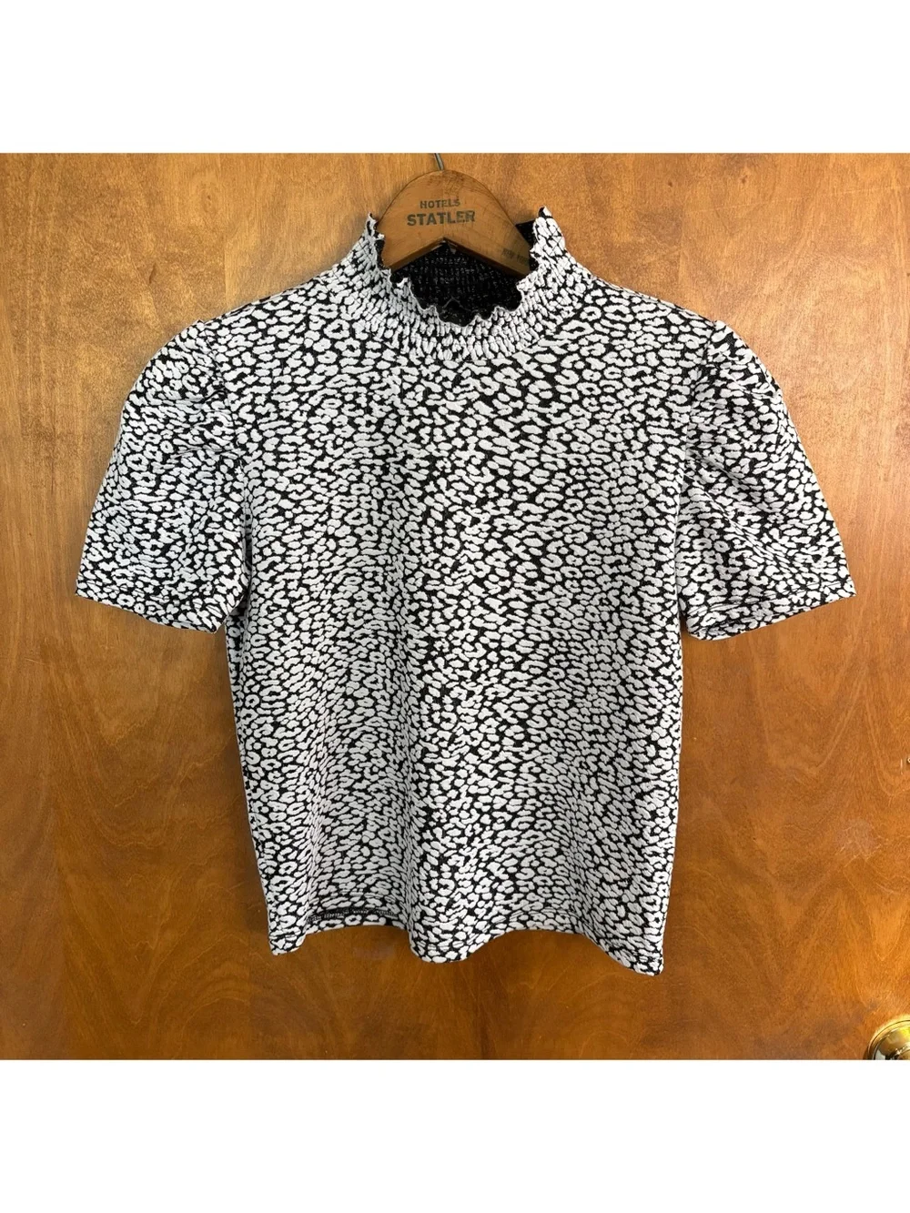 Zara Black & White Leopard Print Puff Mock Neck Sleeve Blouse Top Office Preppy